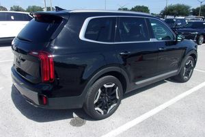 صورة 2 لـ 2025 KIA TELLURIDE S