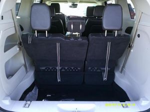 CHRYSLER PACIFICA TOURING L - 6