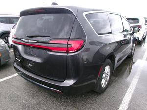 CHRYSLER PACIFICA TOURING L - 2