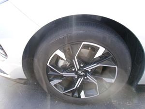 HYUNDAI SONATA SEL - 9