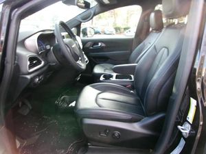 CHRYSLER PACIFICA SELECT - 3