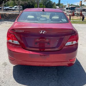 HYUNDAI ACCENT SE - 4