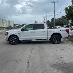 2023 FORD F-150 XLT 照片 2
