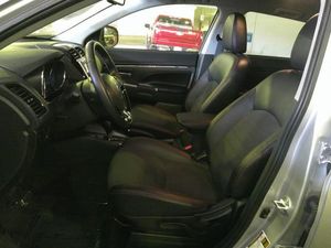 2025 Mitsubishi OUTLANDER SPORT SE — фото 3