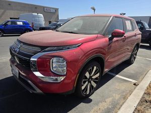 2025 Mitsubishi OUTLANDER 照片 1