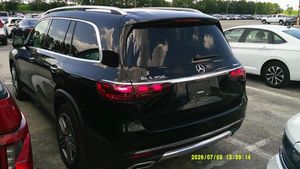 2025 Mercedes-BENZ GLS — миниатюра 21
