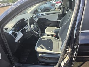 صورة 3 لـ 2025 Volkswagen TAOS SE