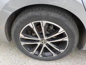 VOLKSWAGEN JETTA SPORT - 8