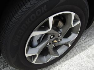 2025 Chevrolet TRAX LT thumbnail 11