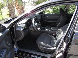 2025 Nissan ALTIMA SV 照片 3