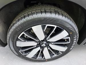2025 Mitsubishi OUTLANDER — фото 9