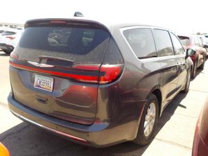 CHRYSLER PACIFICA TOURING L - 2