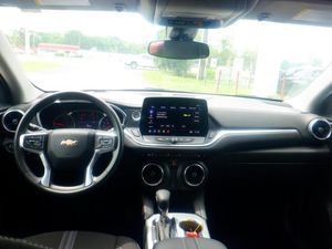 صورة 4 لـ 2025 Chevrolet BLAZER LT