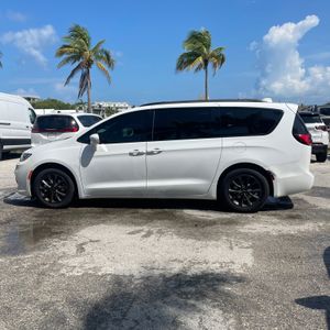 2021 Chrysler PACIFICA TOURING L 照片 2