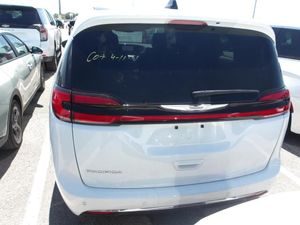 CHRYSLER PACIFICA TOURING L - 9