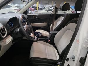 HYUNDAI VENUE SE - 3