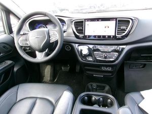 CHRYSLER PACIFICA SELECT - 4