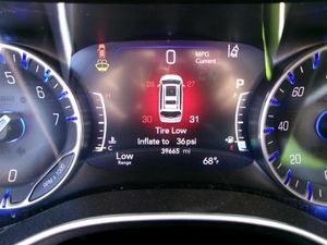 CHRYSLER PACIFICA TOURING L - 5