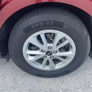 صورة مصغرة 11 لـ 2024 KIA CARNIVAL LX