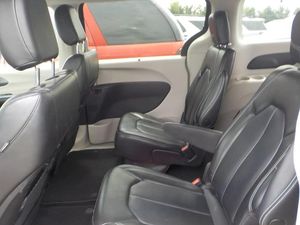 2023 Chrysler PACIFICA TOURING L — миниатюра 13