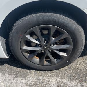 2021 Chrysler PACIFICA TOURING L — миниатюра 11