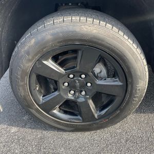 2019 Chevrolet TAHOE LT — фото 10