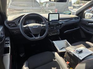 FORD ESCAPE ST-LINE - 4