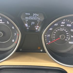2013 Hyundai ELANTRA GLS — миниатюра 22