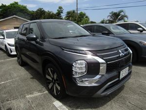 2025 Mitsubishi OUTLANDER SE — миниатюра 20
