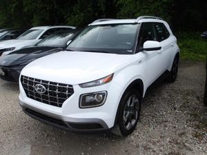 2025 Hyundai VENUE SEL photo 1