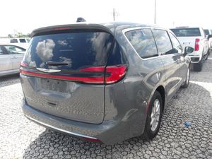 CHRYSLER PACIFICA TOURING L - 2