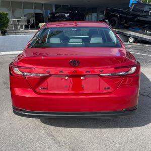 صورة 4 لـ 2025 Toyota CAMRY LE