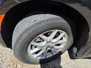 CHRYSLER VOYAGER LX - 8