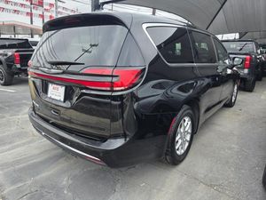 CHRYSLER PACIFICA SELECT - 2