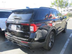 FORD EXPLORER ST-LINE - 2