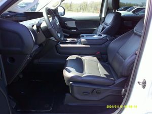 FORD EXPEDITION ACTIVE - 3