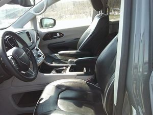 CHRYSLER PACIFICA LIMITED - 3