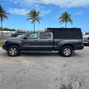 Toyota Tacoma V6 - 2