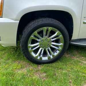 CADILLAC ESCALADE ESV LUXURY - 9