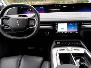 صورة 4 لـ 2025 Lincoln NAVIGATOR L RESERVE