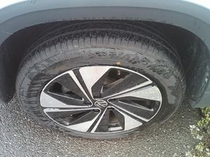 صورة 15 لـ 2025 Volkswagen TAOS SE
