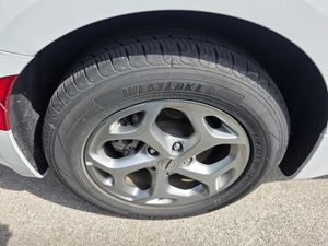 CHRYSLER PACIFICA LIMITED - 9