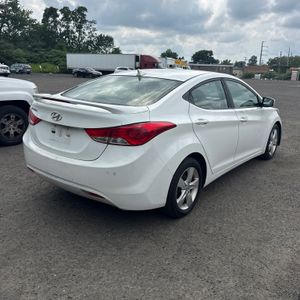 2013 Hyundai ELANTRA GLS 照片 5