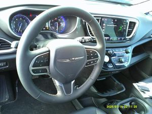 CHRYSLER PACIFICA SELECT - 4