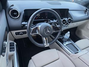 MERCEDES-BENZ GLA-CLASS - 4