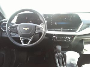 CHEVROLET TRAX LT - 4