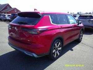 MITSUBISHI OUTLANDER SE - 2