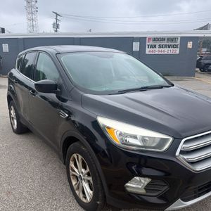 2017 FORD ESCAPE SE 照片 7