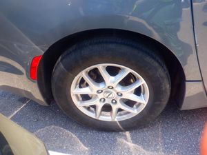 CHRYSLER PACIFICA TOURING L - 8