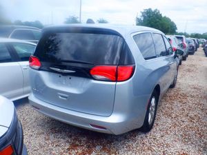 CHRYSLER VOYAGER LX - 2